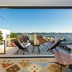 Luxurious Loft : Bridge-view Rooftop | By Airnest *