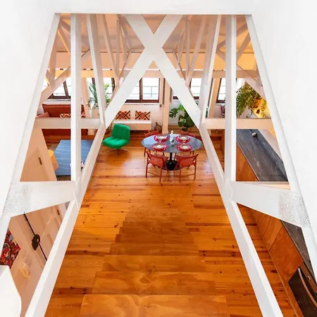 Lägenhet Luxurious Loft : Bridge-view Rooftop | By Airnest