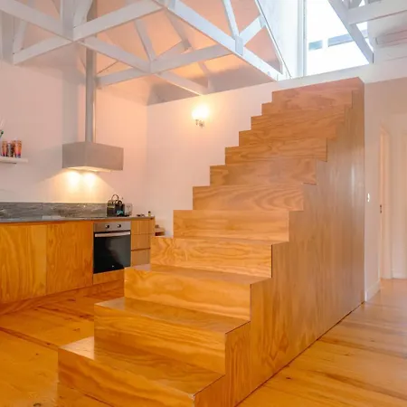 Luxurious Loft : Bridge-view Rooftop | By Airnest 아파트 *
