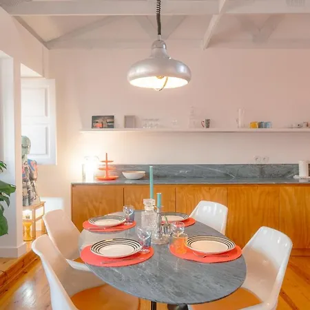 Luxurious Loft : Bridge-view Rooftop | By Airnest Apartman *