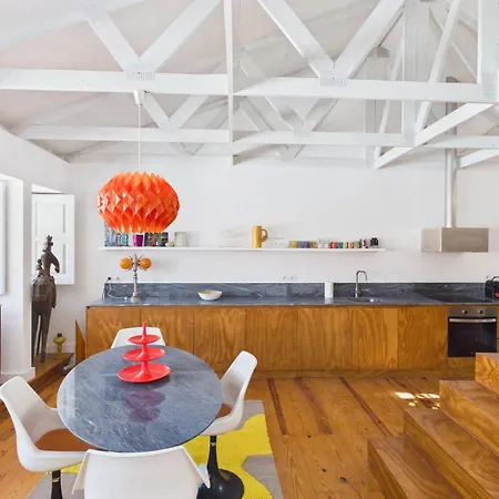 Luxurious Loft : Bridge-view Rooftop | By Airnest Лиссабон