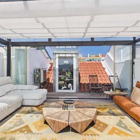 Luxurious Loft : Bridge-view Rooftop | By Airnest *