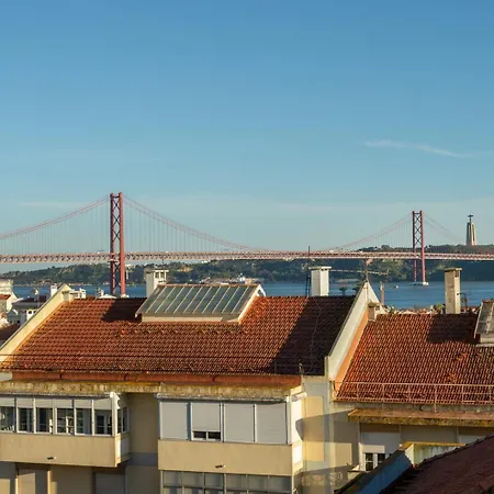 Luxurious Loft : Bridge-view Rooftop | By Airnest Apartamento