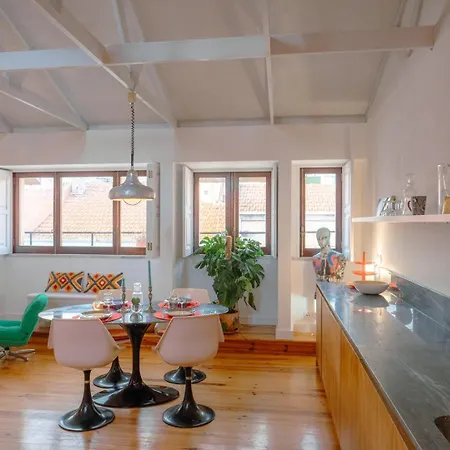 Luxurious Loft : Bridge-view Rooftop | By Airnest アパート *